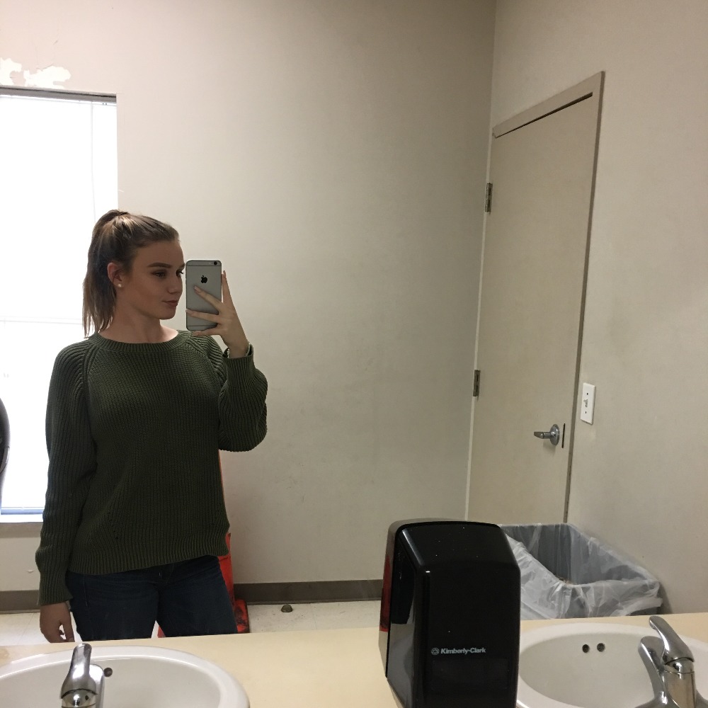 Meet your Posher, Kayla